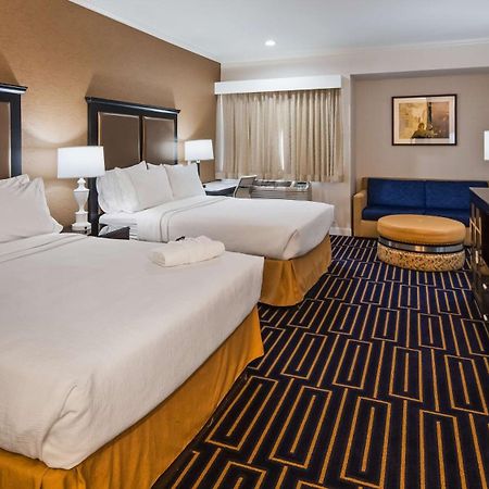Best Western Plus Palm Court Hotel Davis Esterno foto