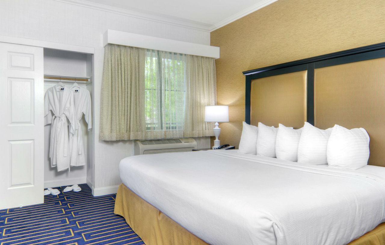 Best Western Plus Palm Court Hotel Davis Esterno foto