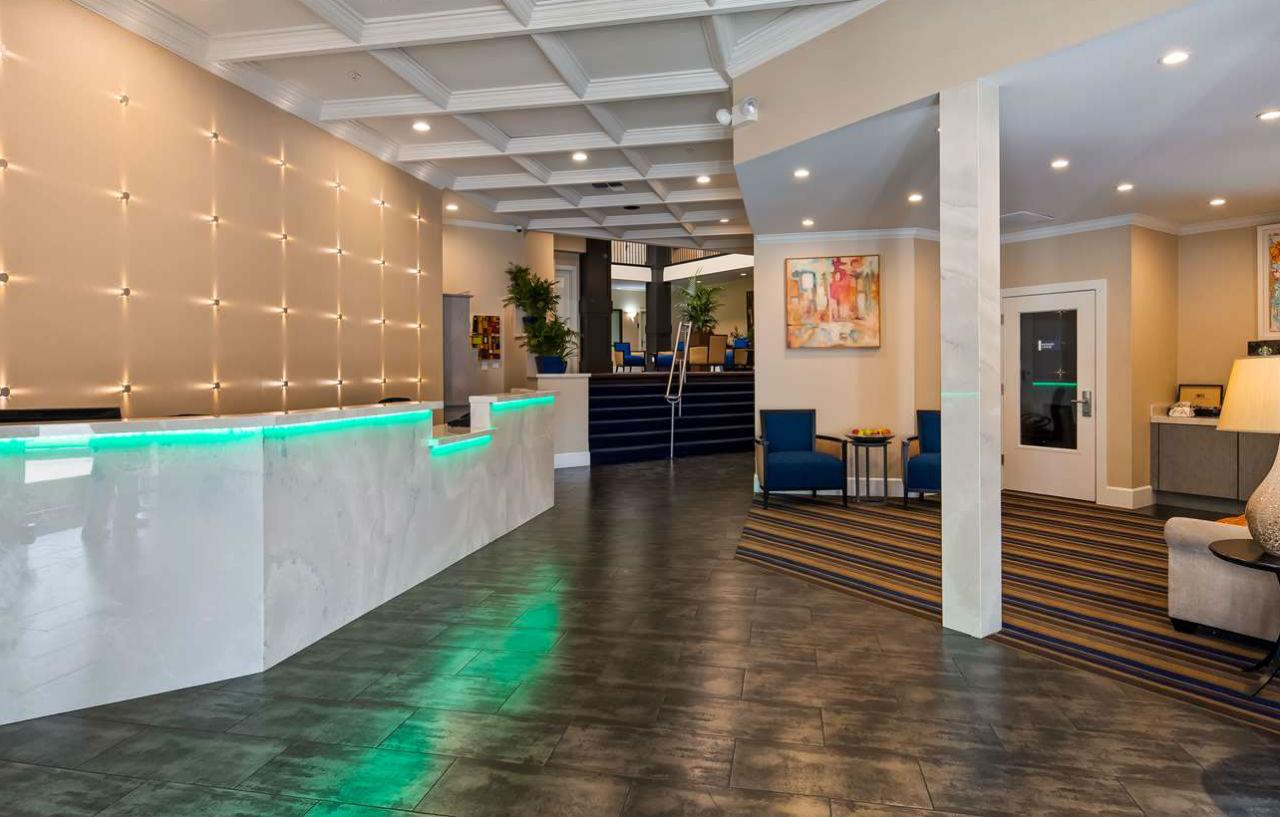 Best Western Plus Palm Court Hotel Davis Esterno foto