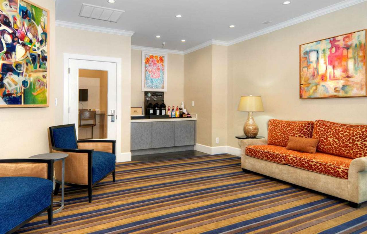 Best Western Plus Palm Court Hotel Davis Esterno foto