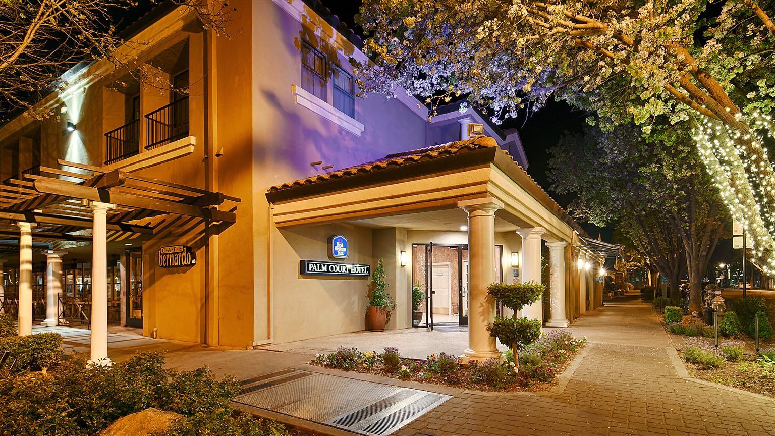 Best Western Plus Palm Court Hotel Davis Esterno foto