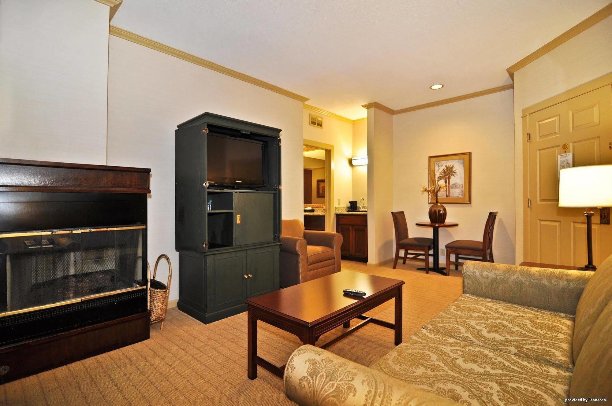 Best Western Plus Palm Court Hotel Davis Camera foto