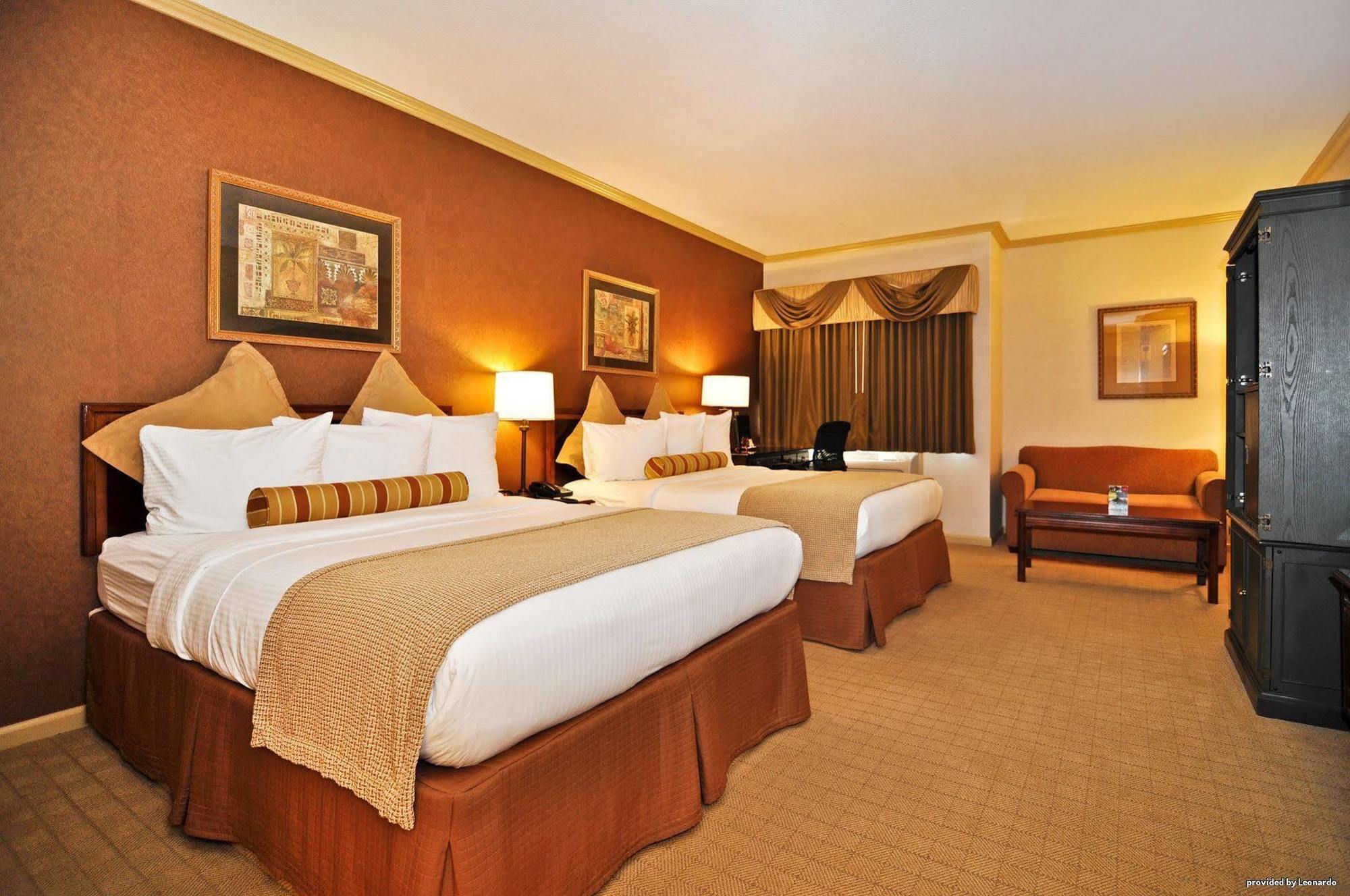 Best Western Plus Palm Court Hotel Davis Camera foto